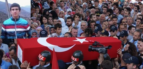 Trabzon Şehidini Uğurladı